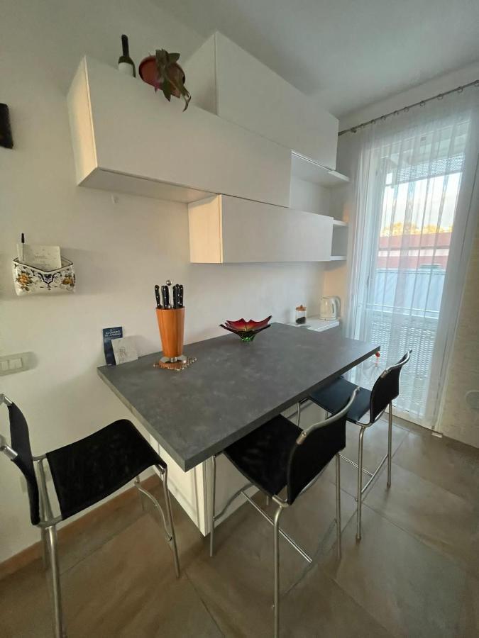 Kasia Porta Sul Mare Di Livorno Free Parking Екстер'єр фото