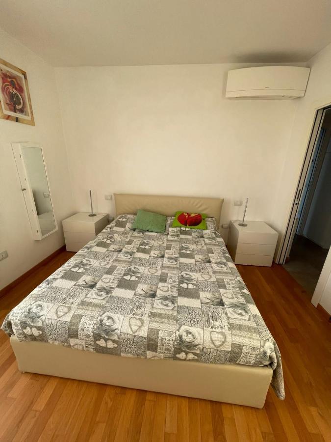 Kasia Porta Sul Mare Di Livorno Free Parking Екстер'єр фото