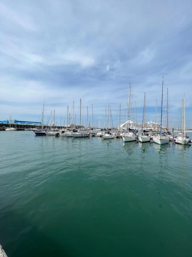 Kasia Porta Sul Mare Di Livorno Free Parking Екстер'єр фото