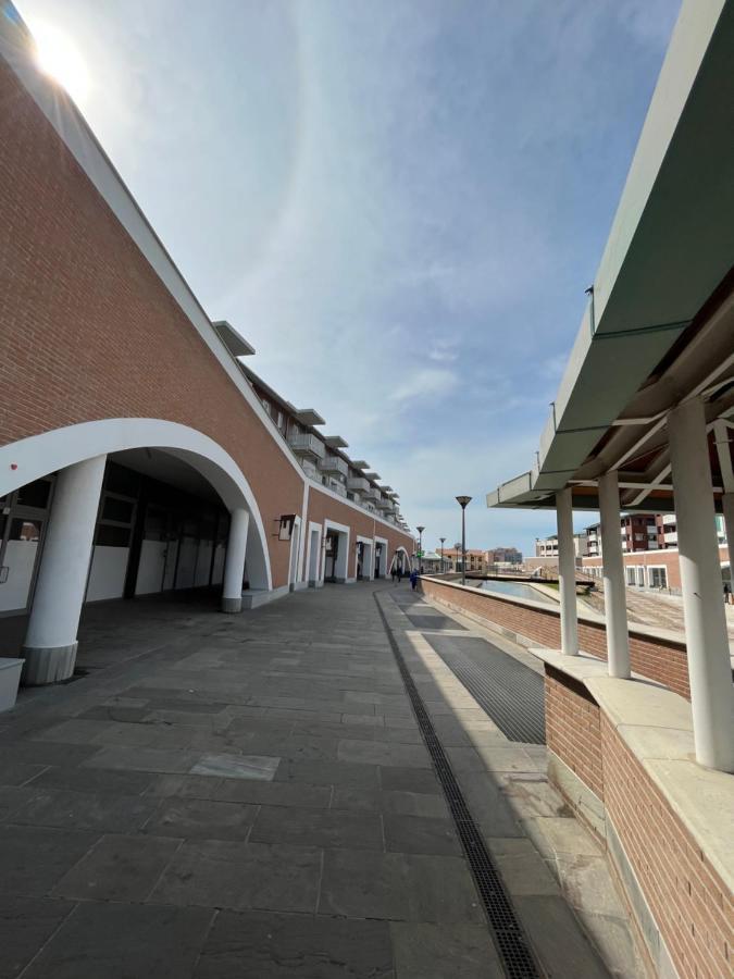 Kasia Porta Sul Mare Di Livorno Free Parking Екстер'єр фото